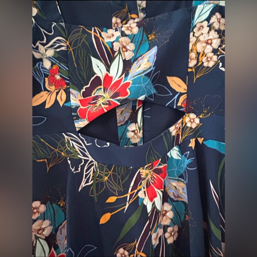 Adelyn Rae Navy Floral Jumpsuit - Picture 4 of 5